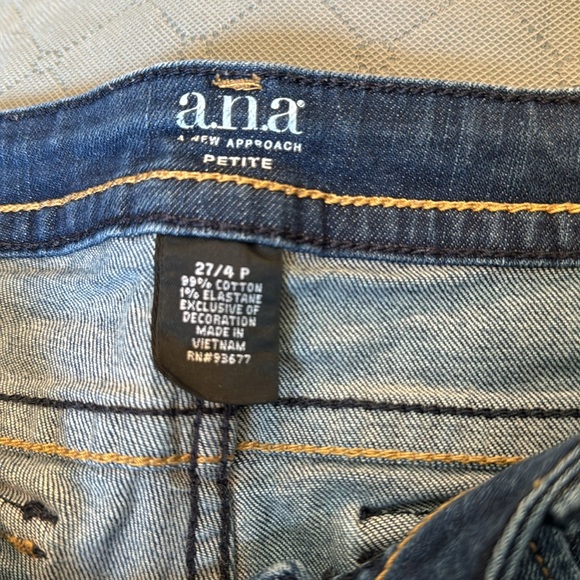 Jean shorts - Picture 3 of 3